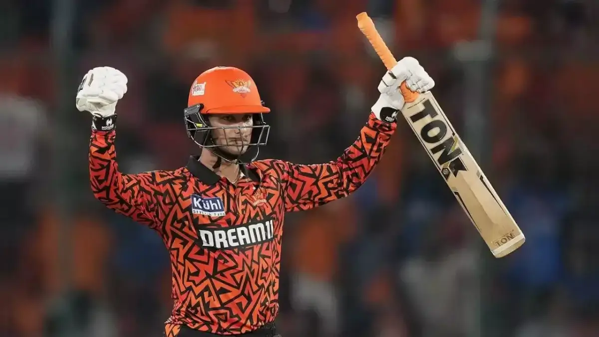 Abhishek Sharma cheering after hiting fifty srh vs pbks match