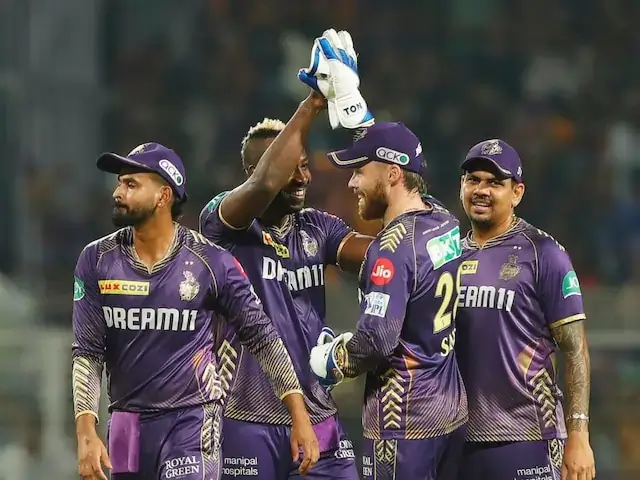 phil-salt-shreyas-iyer-andre-russel-sunil-narine-together-in-a-match-after-taking-wicket