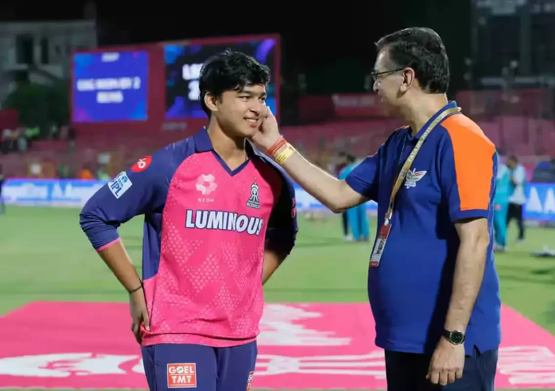 DC-Owner-Sanjiv-Goenka-chatting-with-Vaivbhav-Suryavanshi-After-LSG-vs-RR-match
