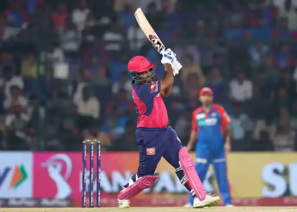 Sanju-samson-retired-hurt-RR-vs-DC-ipl-2025