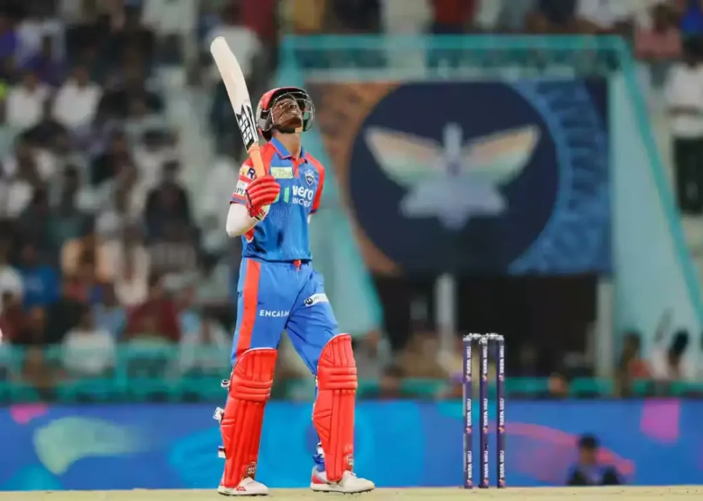 Abhiskhek-Porel-hits-haf-century-dc-ipl-2025-