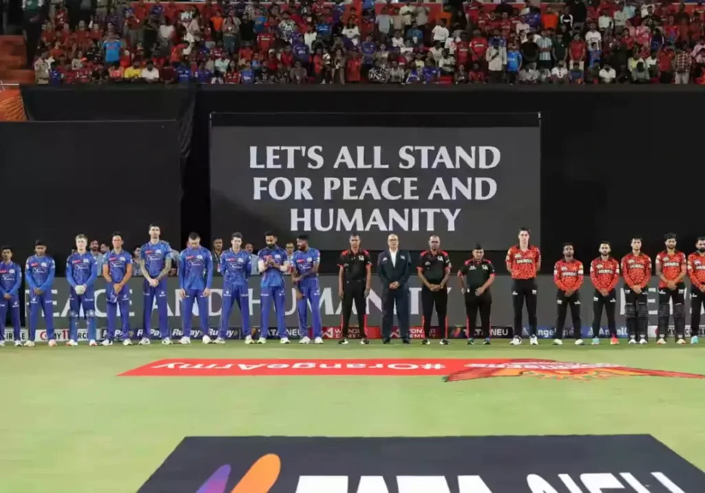 Srh-vs-mi-Standing-for-Pahalgam-incident-2025